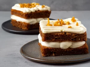 PORCIÓN CARROT CAKE